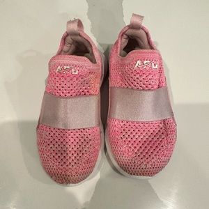 Apl toddler size 10